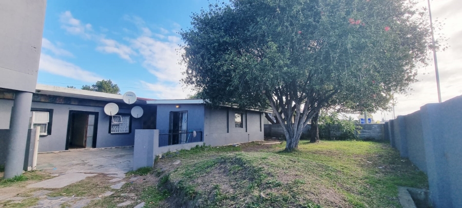 8 Bedroom Property for Sale in Amalinda Eastern Cape